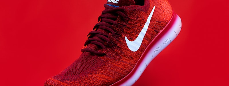 涂鸦风格专业篮球，采用耐磨橡胶材质，适合街头与室内球场